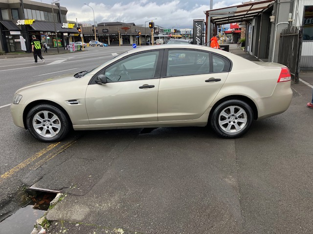 2007 Holden Commodore Omega, Auto