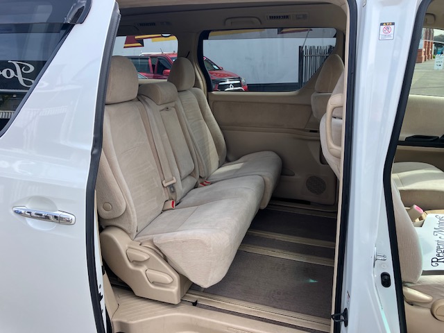 2009 Toyota Vellfire, 8 Seater Coach, Auto